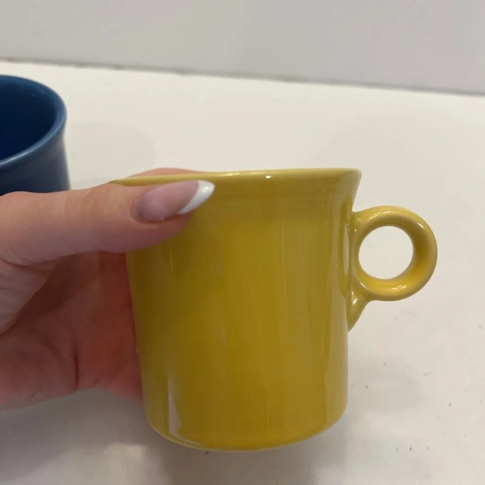 LOT 2 VINTAGE FIESTA O RING MUGS YELLOW AND BLUE FIESTAWARE